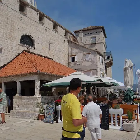 Pool Side With Sea View And Spacious Sun Deck A5 Apartman Trogir