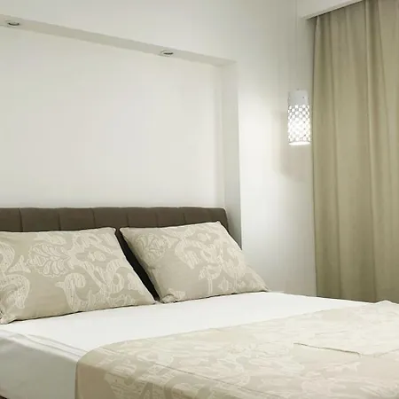 Pool Side With Sea View And Spacious Sun Deck A5 Трогір