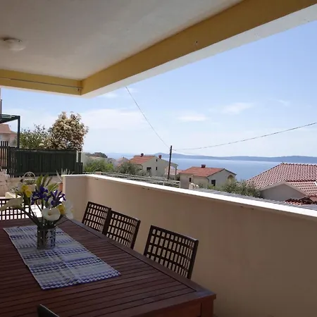 Апартаменти Pool Side With Sea View And Spacious Sun Deck A5 *