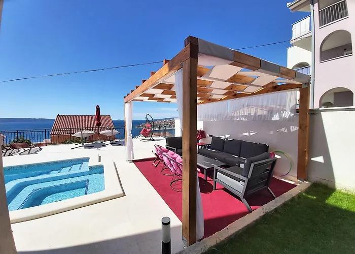 Apartament Pool Side With Sea View And Spacious Sun Deck A5