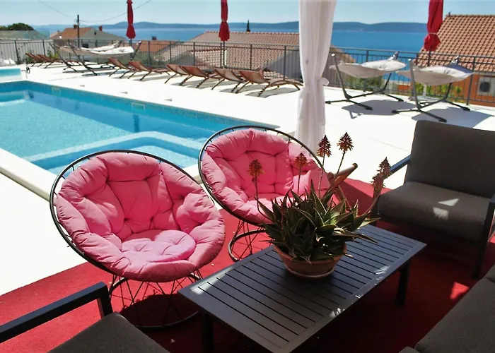 Pool Side With Sea View And Spacious Sun Deck A5 Trogir