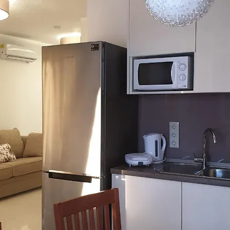 Pool Side With Sea View And Spacious Sun Deck A5 Apartment