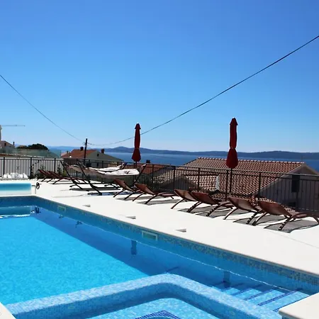 Pool Side With Sea View And Spacious Sun Deck A5