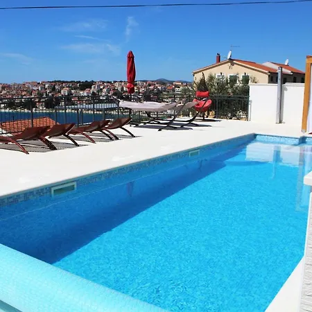 Pool Side With Sea View And Spacious Sun Deck A5 * Trogir