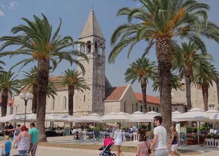Pool Side With Sea View And Spacious Sun Deck A5 * Trogir