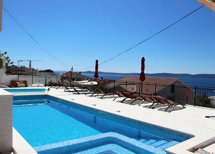 Pool Side With Sea View And Spacious Sun Deck A5
